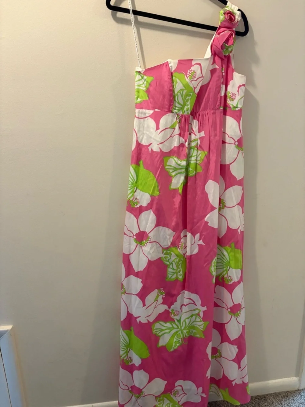 lilly pulitzer one shoulder maxi dress Exploring #charleston in our Lucilyn One-Shoulder Maxi Dress! Swipe to see fun with animals!